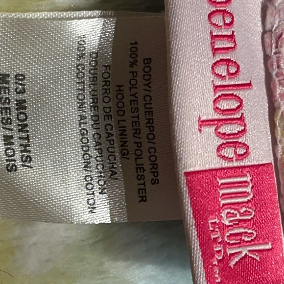 Onesies 0 to  3 moths infant set of two. Winter warmth full body cover hoodie - Picture 10 of 13